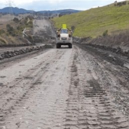 Service brakes fail on moving articulated dump truck - Safe To Work
